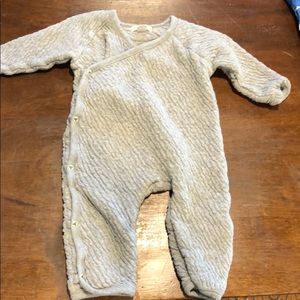 Burt’s Bees outfit 6-9 months gray